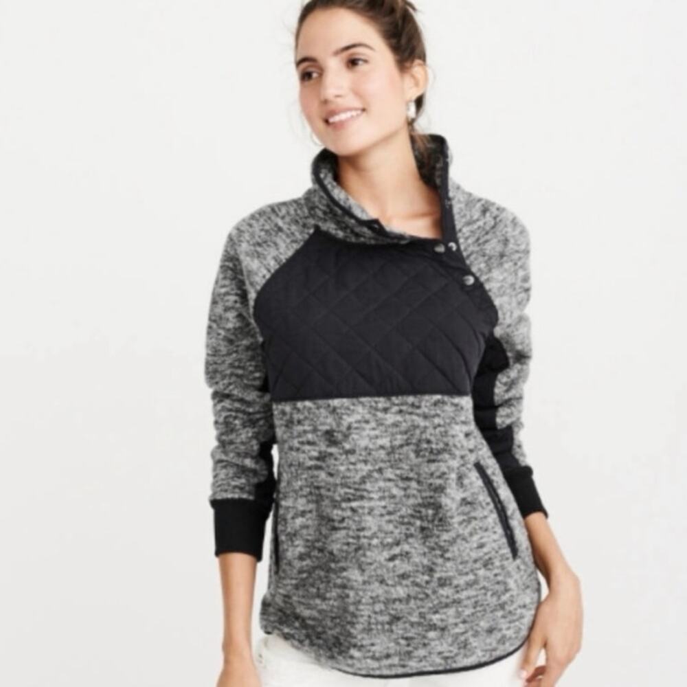 Abercrombie & Fitch Quilted Sweatshirt Gray Navy Pullover Size XL Snap Neck